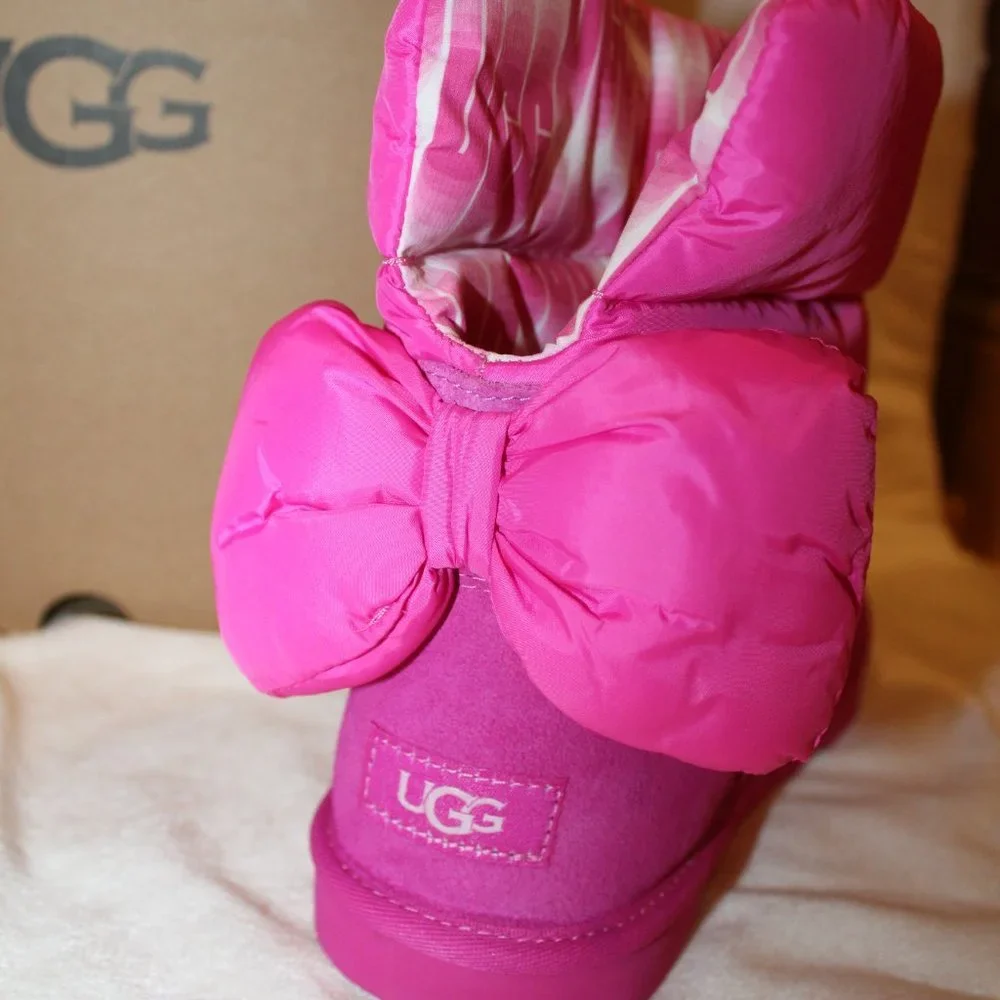 NIB UGG‎ GIRLS CLASSIC SHORT BAILEY BOW MAXI WAVELENGTH SUEDE PUFFER BOOTS PINK